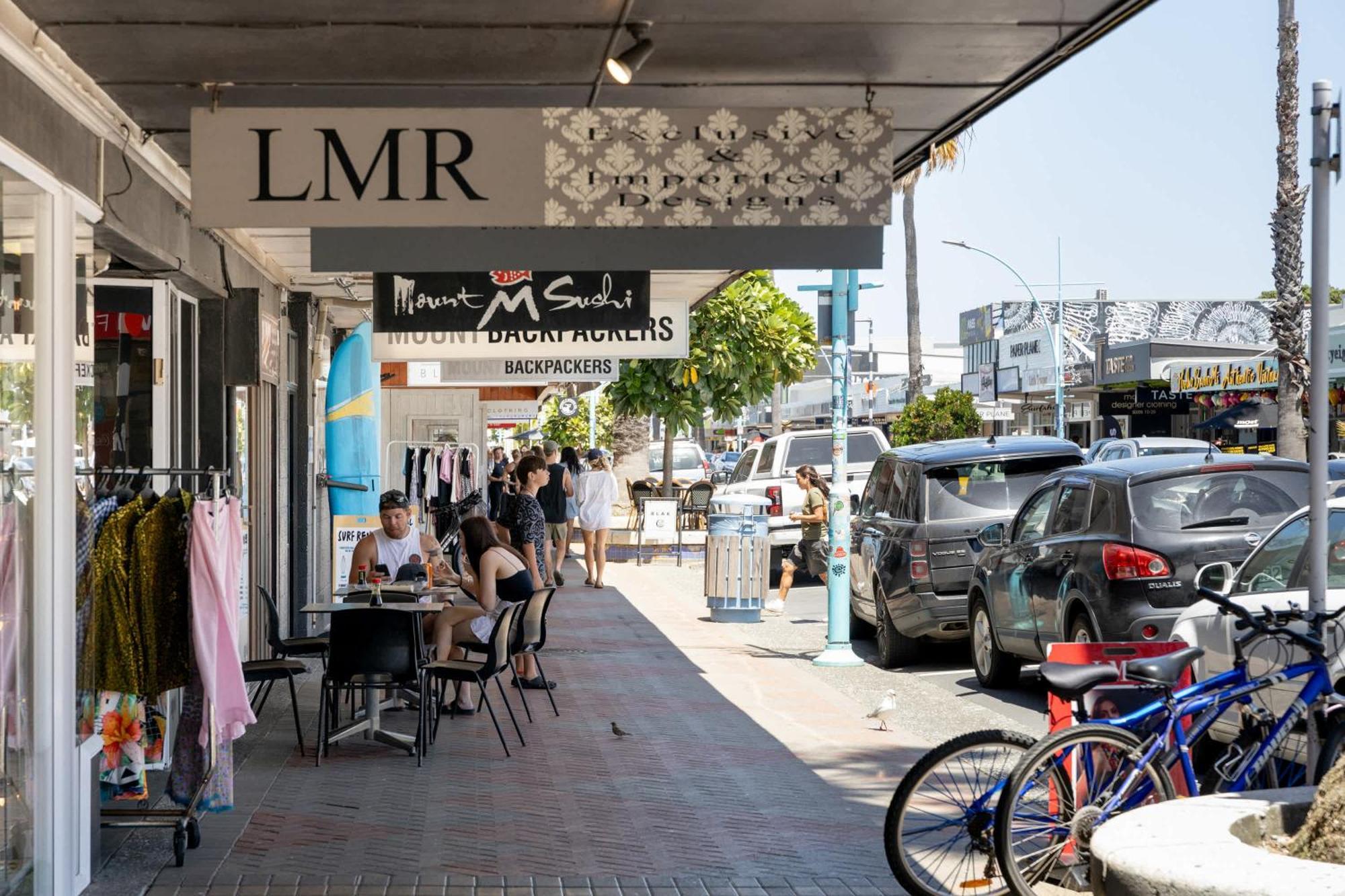 Oceanside Bliss - Absolute Beachfront - Uninterrupted Ocean Views With Pool Lägenhet Mount Maunganui Exteriör bild