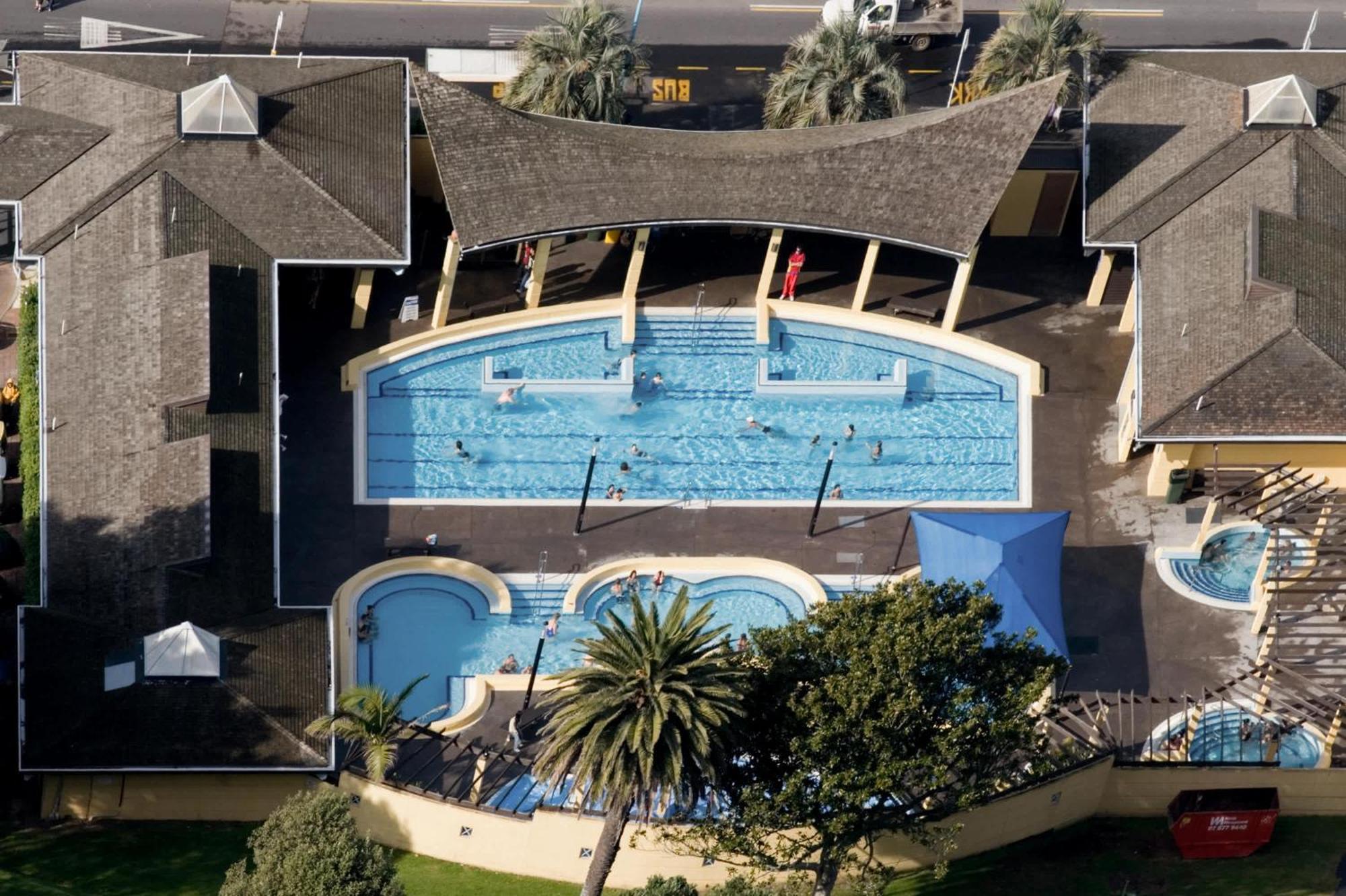 Oceanside Bliss - Absolute Beachfront - Uninterrupted Ocean Views With Pool Lägenhet Mount Maunganui Exteriör bild